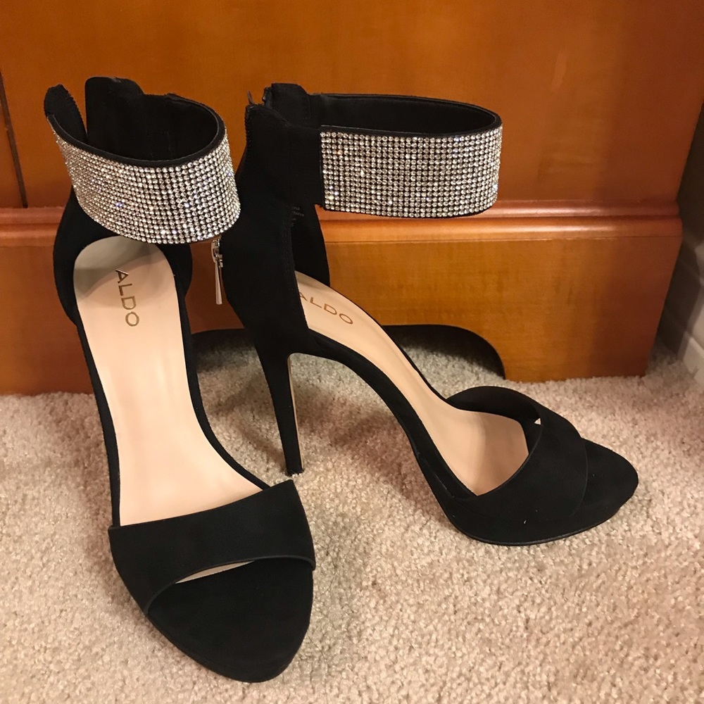 sparkle pump heels